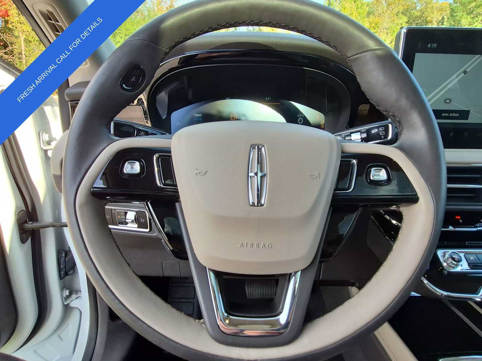 Used 2023 Lincoln Corsair Reserve w/ Equipment Group 201A FWD image 22
