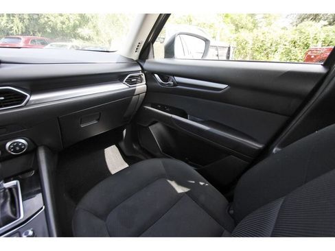Used 2019 MAZDA CX-5 Sport FWD image 9