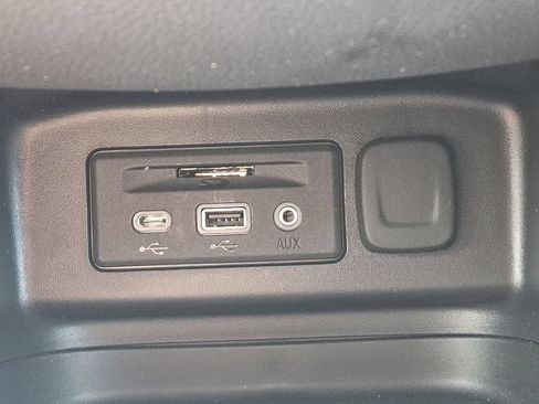 Certified 2024 Chevrolet Equinox LT FWD image 25