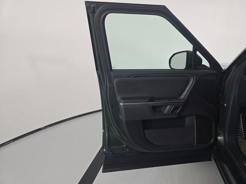 Used 2024 Rivian R1S Adventure AWD/4WD image 16