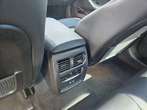 Used 2023 BMW 330i Sedan image 18
