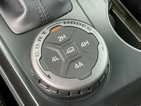 New 2025 Ford Bronco Badlands image 24