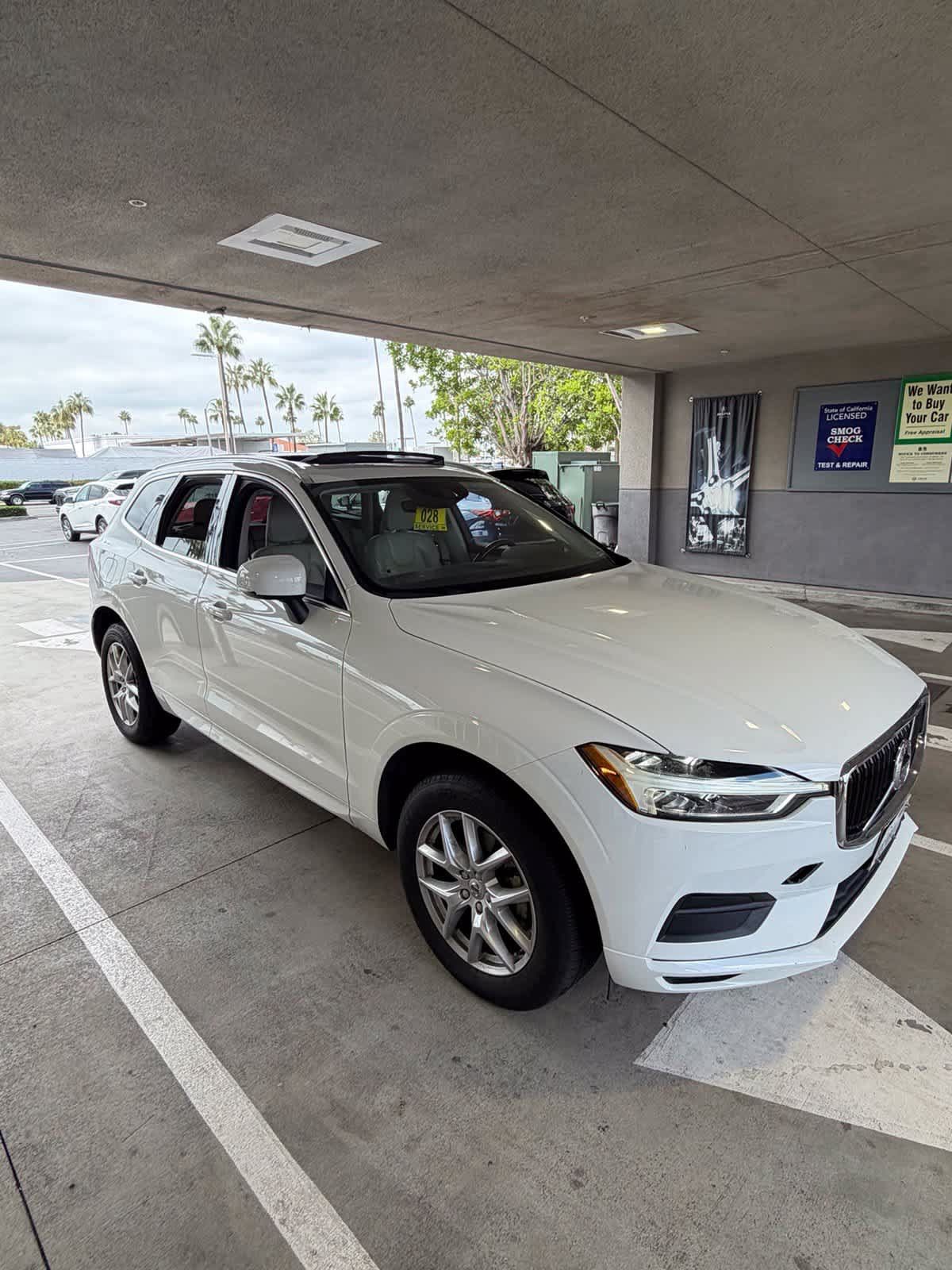 Used 2020 Volvo XC60 T5 Momentum FWD image 3