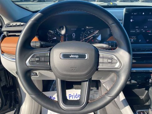 Used 2022 Jeep Compass Limited image 15