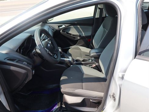 Used 2013 Ford Focus SE FWD image 14