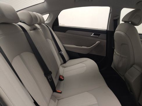 Used 2016 Hyundai Sonata SE image 19