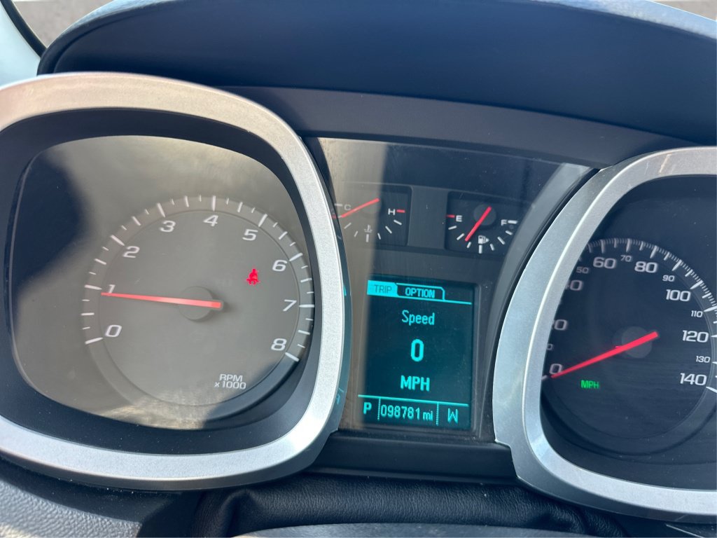 Used 2017 Chevrolet Equinox LT FWD image 24