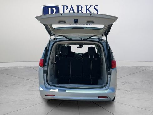 Used 2023 Chrysler Voyager LX FWD image 19