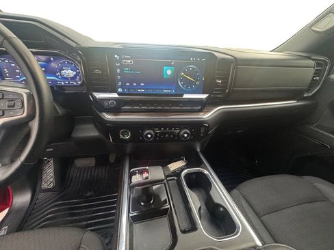 Used 2024 Chevrolet Silverado 1500 LT w/ Z71 Off-Road Package image 12