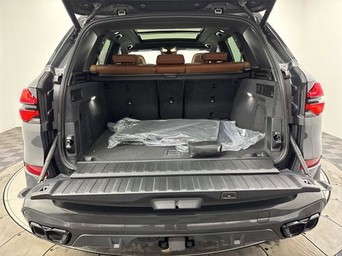 New 2026 BMW X5 M60i image 21