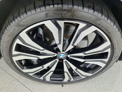 Used 2023 BMW X7 M60i w/ Executive Package image 62