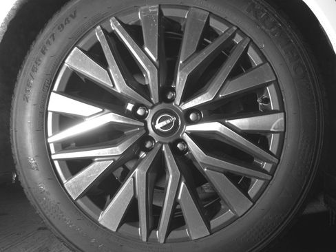 Used 2025 Nissan Altima 2.5 SV image 12