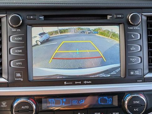 Used 2019 Toyota Highlander Limited FWD image 14