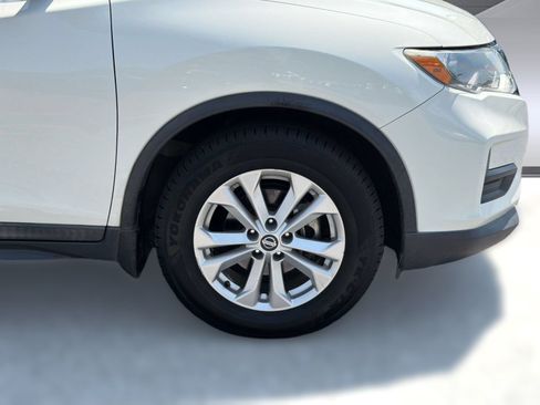 Used 2018 Nissan Rogue S w/ S Value Package FWD image 12