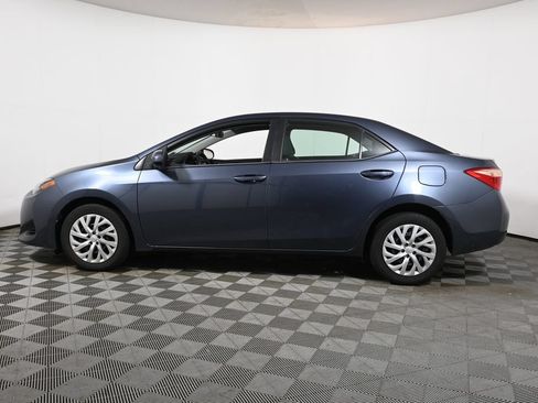 Used 2019 Toyota Corolla LE FWD image 2