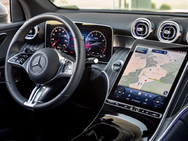 Used 2026 Mercedes-Benz GLC 300 image 38