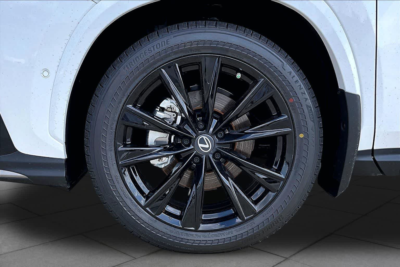 New 2026 Lexus NX 350 F Sport AWD/4WD image 11