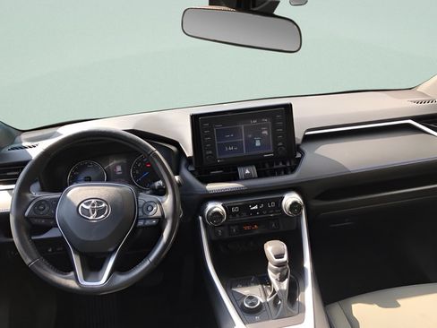 Certified 2022 Toyota RAV4 SE w/ Convenience Package AWD/4WD image 15