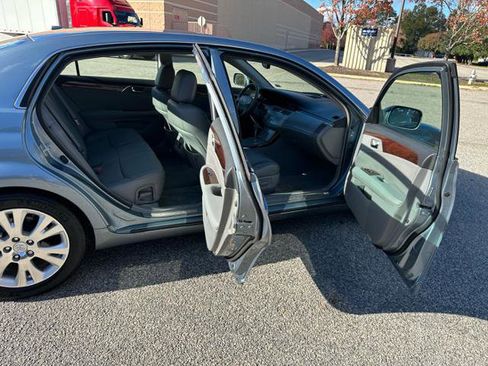 Used 2010 Toyota Avalon XLS image 21