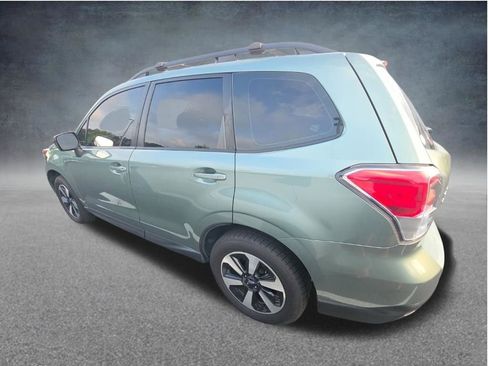 Used 2017 Subaru Forester 2.5i w/ Alloy Wheel Package AWD/4WD image 10