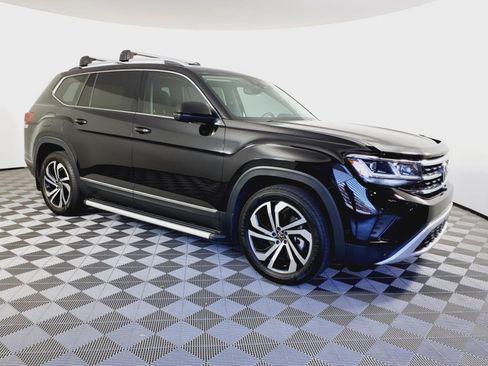 Used 2021 Volkswagen Atlas SEL Premium image 3
