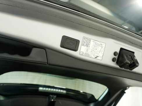 Used 2021 Toyota RAV4 XSE w/ Premium Package AWD/4WD image 7
