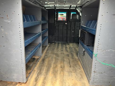 Used 2012 Ford E-250 and Econoline 250 w/ Commercial Cargo Van Pkg RWD image 33