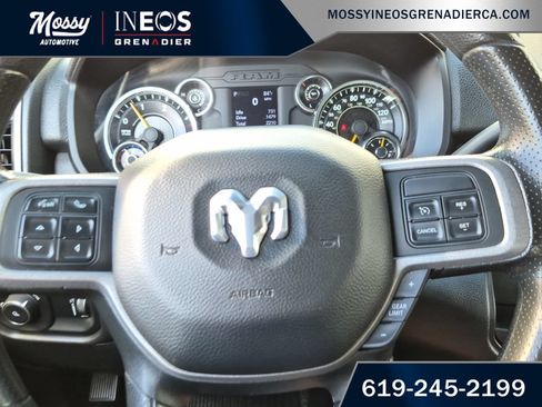 Used 2022 RAM 2500 Tradesman w/ Chrome Appearance Group RWD image 11