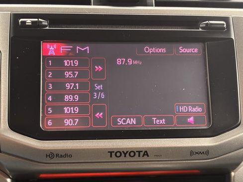 Used 2013 Toyota 4Runner Limited image 28