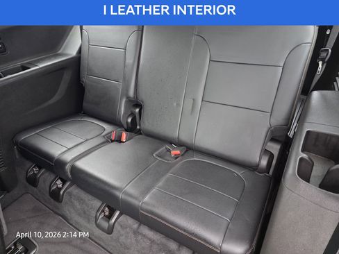 Used 2018 Chevrolet Traverse LT image 19