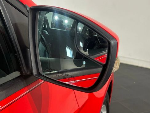 Used 2013 Ford Focus SE FWD image 13