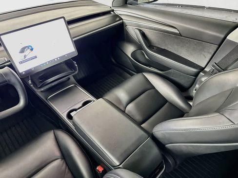 Used 2021 Tesla Model 3 Standard Range Plus RWD image 10