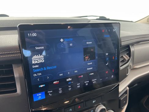 Used 2024 Ford Expedition Max XLT image 12