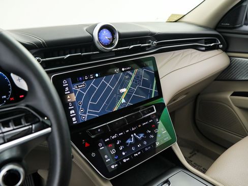 Used 2023 Maserati Grecale Modena AWD/4WD image 19