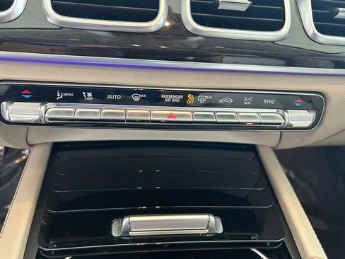 Used 2022 Mercedes-Benz GLS 450 4MATIC image 53