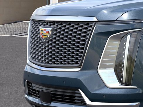 New 2026 Cadillac Escalade Platinum Luxury AWD/4WD image 13