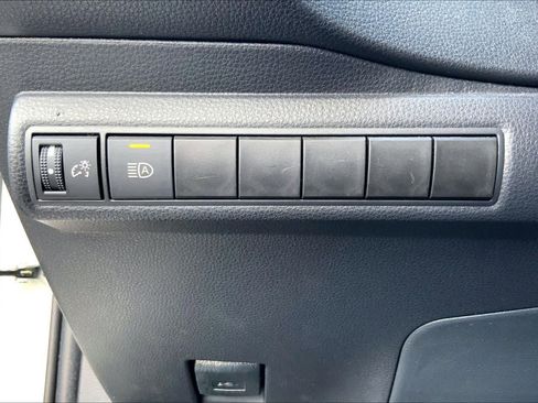 Used 2021 Toyota Corolla SE image 32