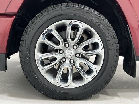Used 2021 RAM 1500 Laramie w/ Sport Appearance Package image 10