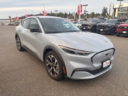 Used 2024 Ford Mustang Mach-E Select image 3