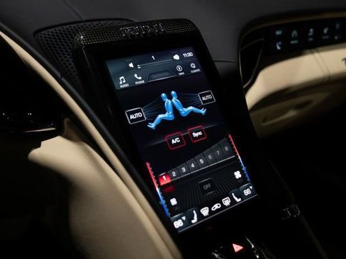 Used 2021 Ferrari Roma image 15