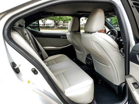 Used 2014 Lexus IS 250 w/ F-Sport Package RWD image 36