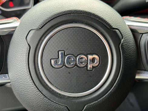 Used 2021 Jeep Gladiator Rubicon AWD/4WD image 21