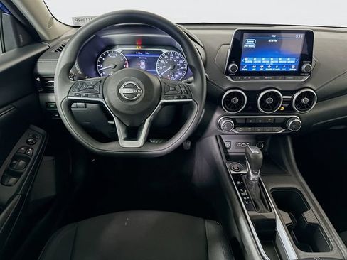 Used 2024 Nissan Sentra SV FWD image 22