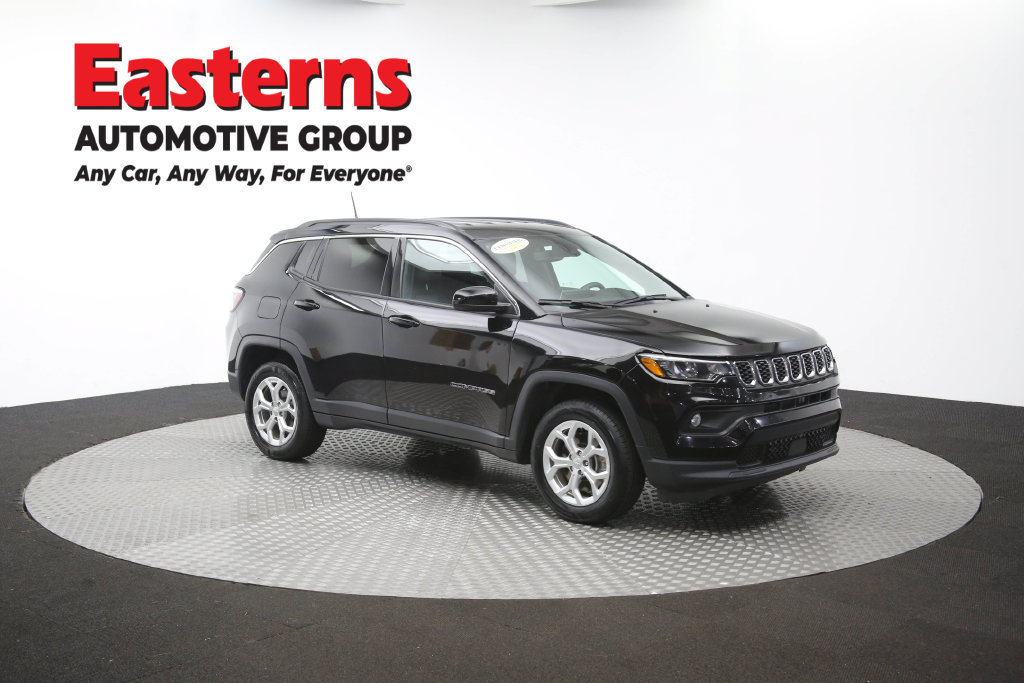 Used 2024 Jeep Compass Latitude AWD/4WD image 49