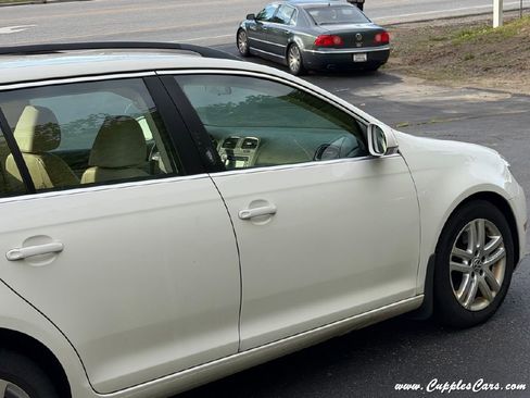 Used 2011 Volkswagen Jetta TDI FWD image 43