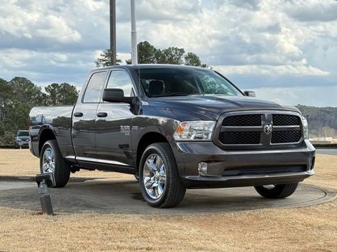 Used 2019 RAM 1500 Express w/ Express Value Package image 1