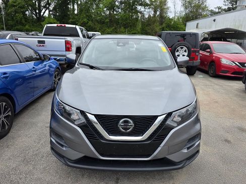 Used 2020 Nissan Rogue Sport S image 2