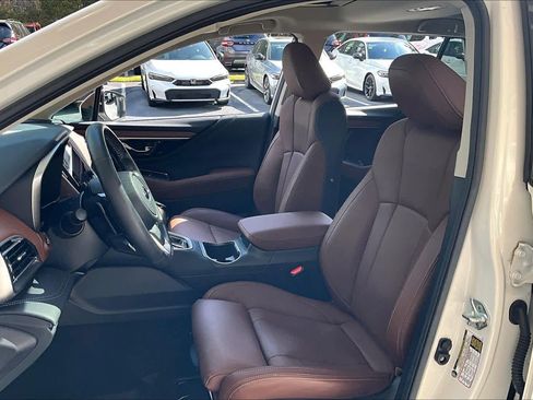 Used 2021 Subaru Outback Touring w/ Popular Package #2 image 7