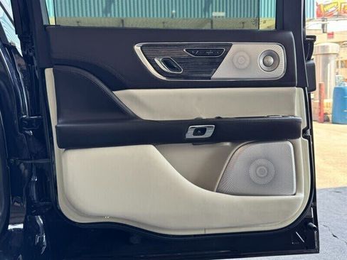 Used 2019 Lincoln Continental Black Label w/ Rear Seat Package image 22