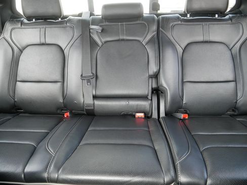 Used 2019 RAM 1500 Limited AWD/4WD image 13